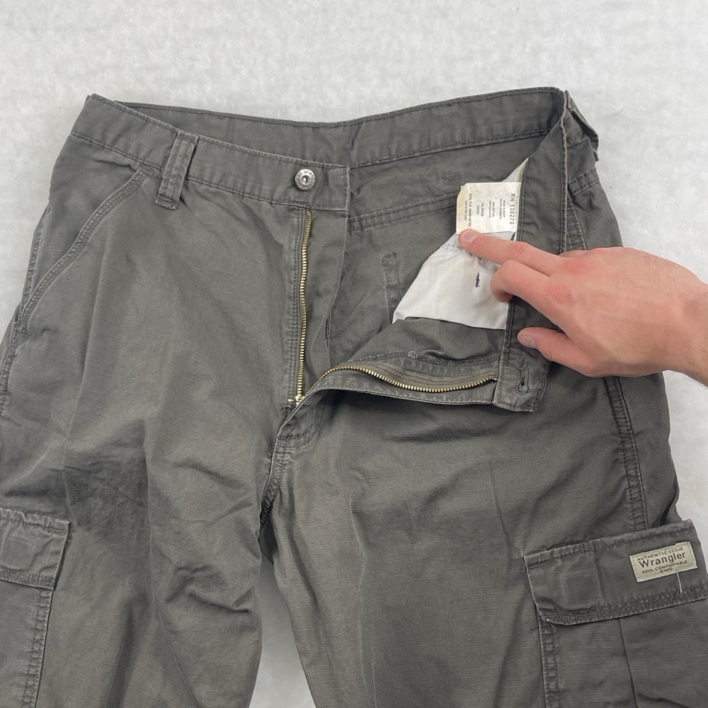 Wrangler Cargo Pants Grey Men's 34x34 Ripstop Workwear Straight Leg - Picture 2 of 4